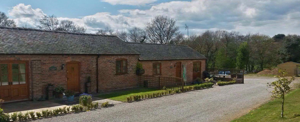  Discover the charm of guest house accommodation at Blakeley Barns in Stoke-on-Trent!