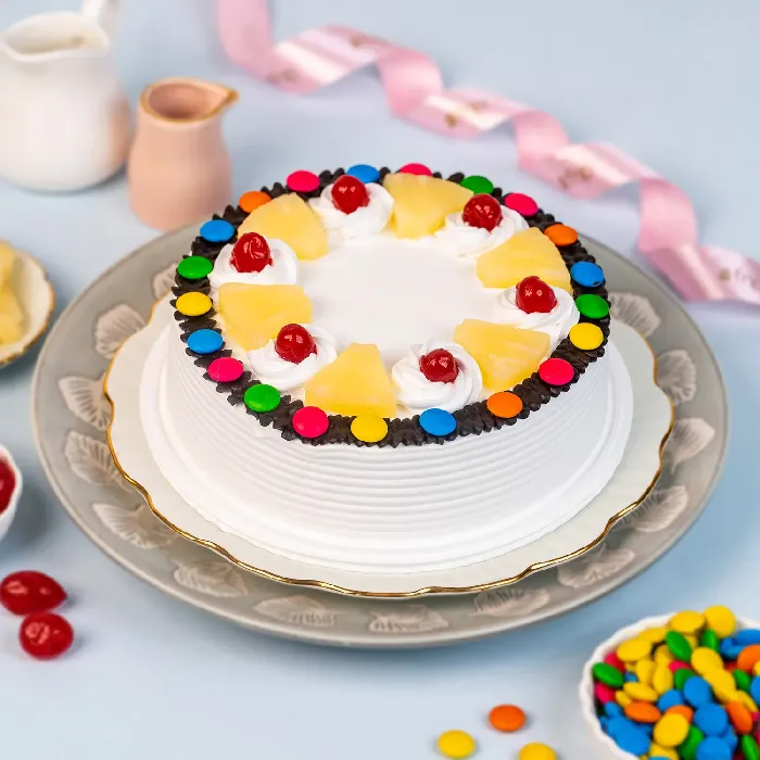  Purchase a First Birthday Cake for Your Beloved Child.