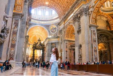  Witness the ageless artworks and frescos by famous artists at the Vatican Museum