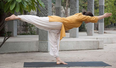  Isha Upa Yoga with Expert - Retreats Yore Yoga