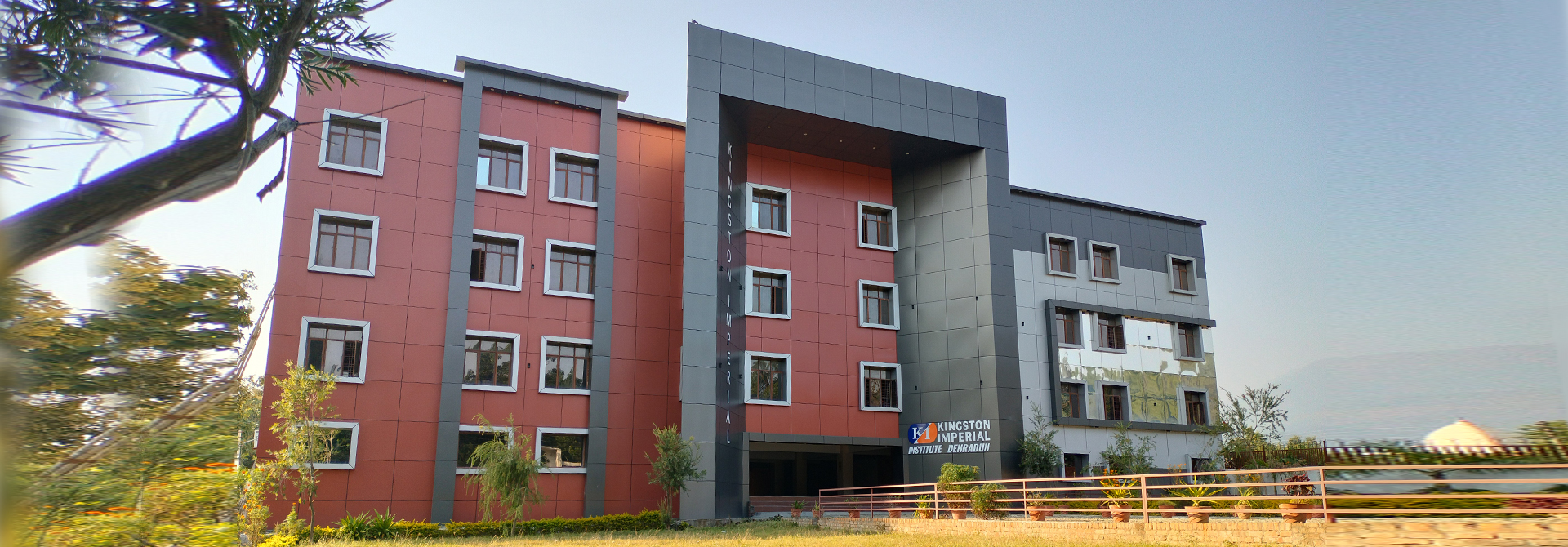  Best Pharmacy College in Dehradun
