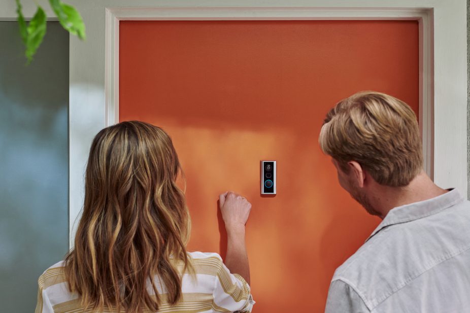  4 Reasons to Install a Smart Home Security System