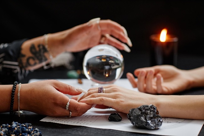  Select the Best Psychic Services in Los Angeles